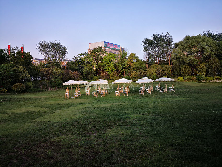 郑州尖顶篷房租赁出租公司价格都含哪些东西？