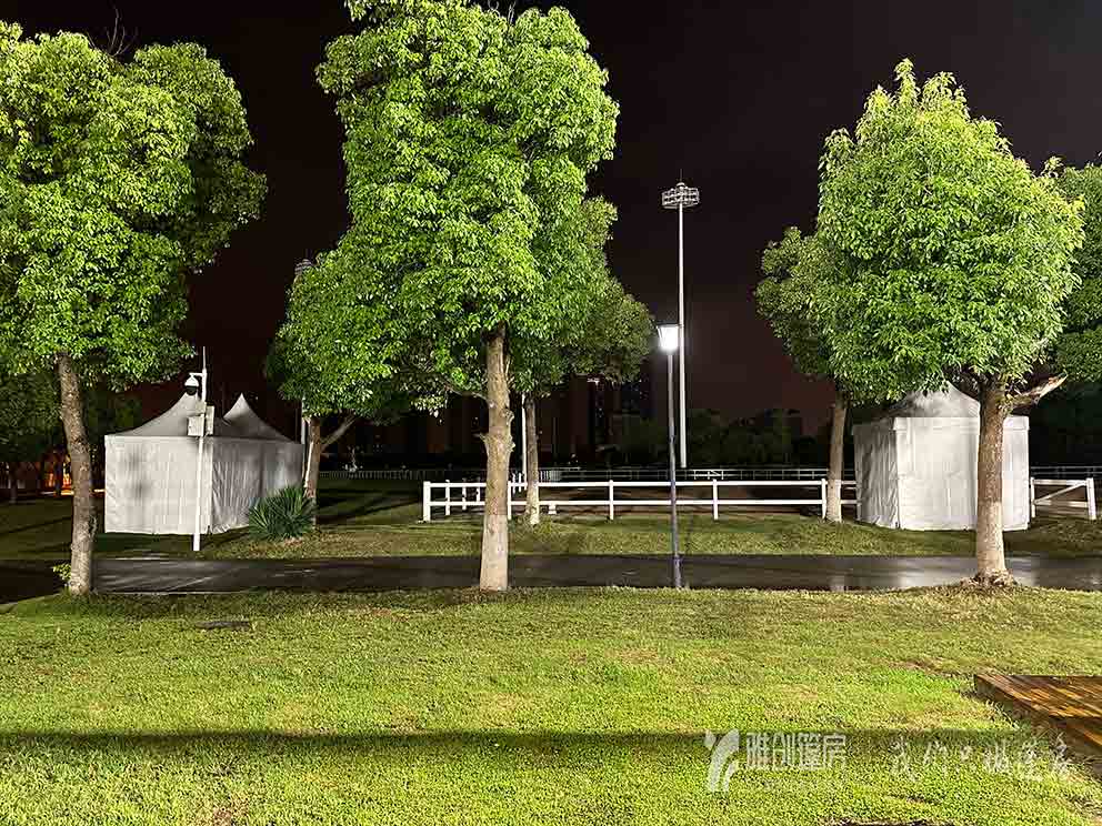 郑州篷房出租厂家搭建的尖顶篷房分外好看