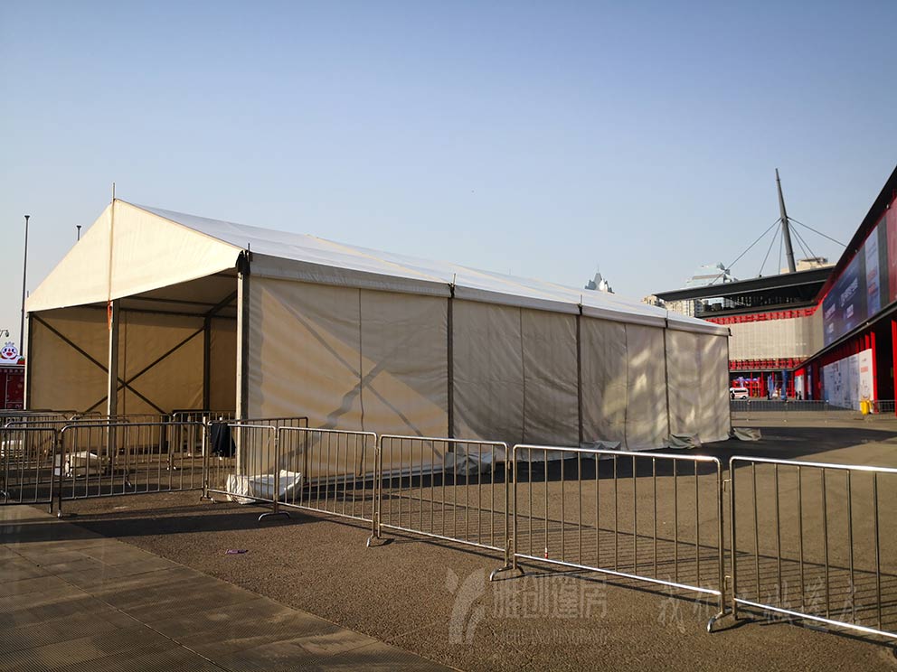 郑州篷房厂家搭建第44届中原医疗器械展览会篷房现场