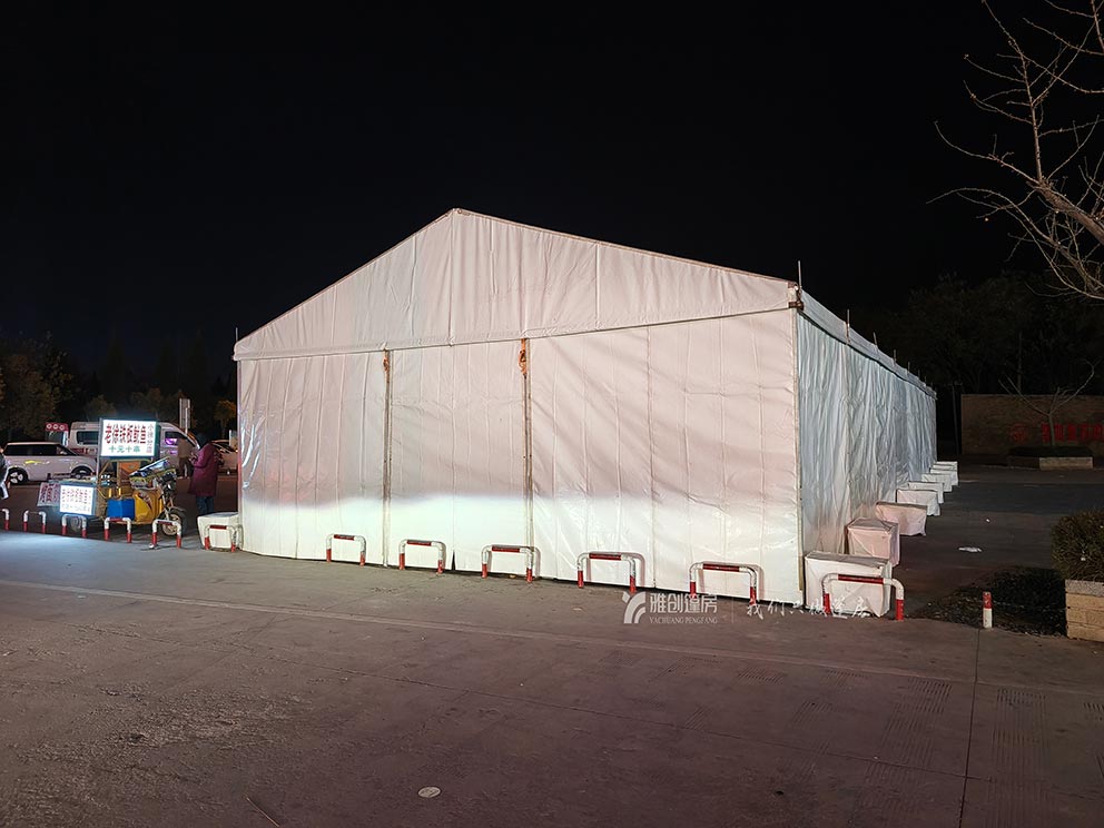 郑州玻璃篷房厂家搭建一座双层pvc材质白色篷房