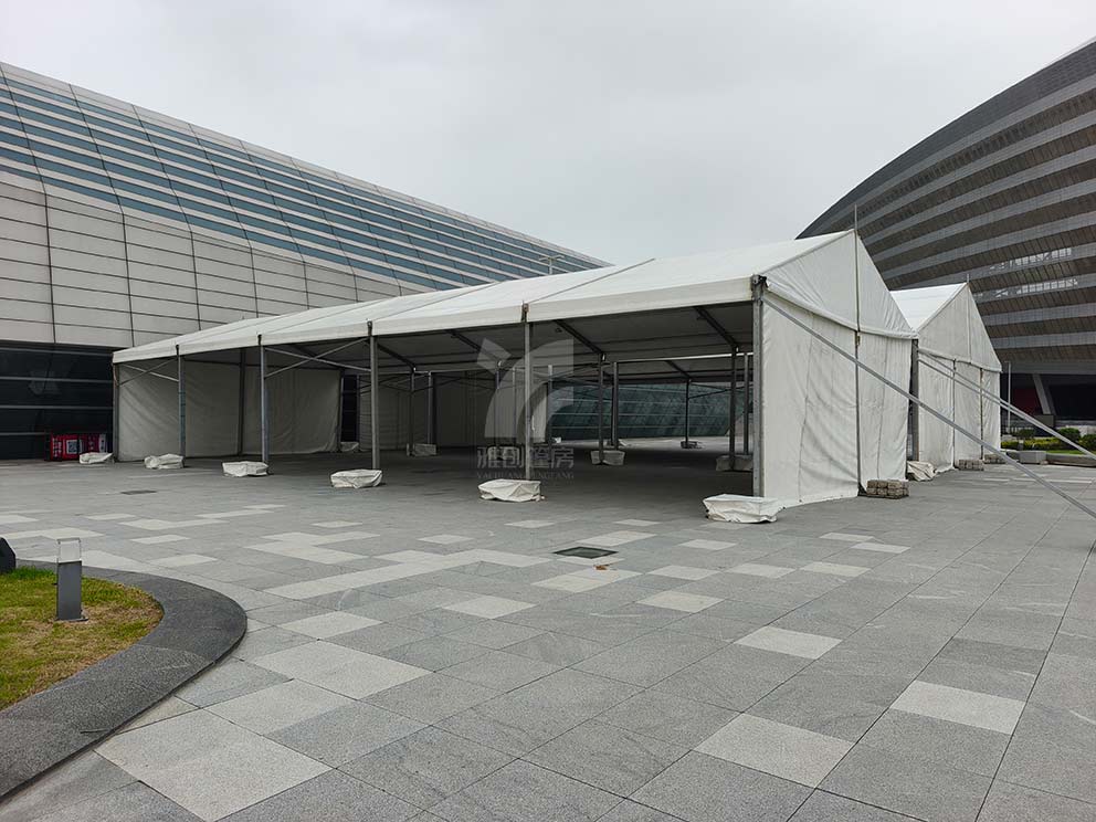 奥体演唱会安检篷由鹤壁篷房租赁搭建